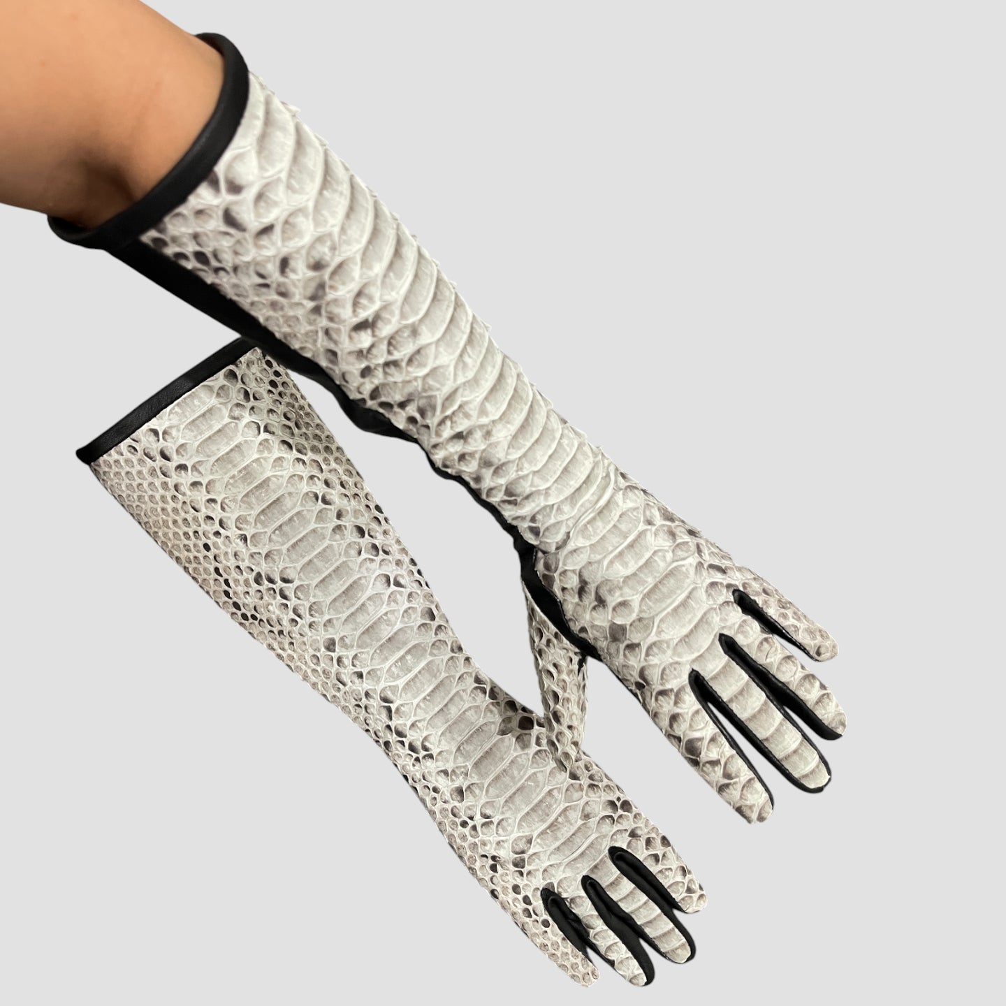 Python leather long gloves